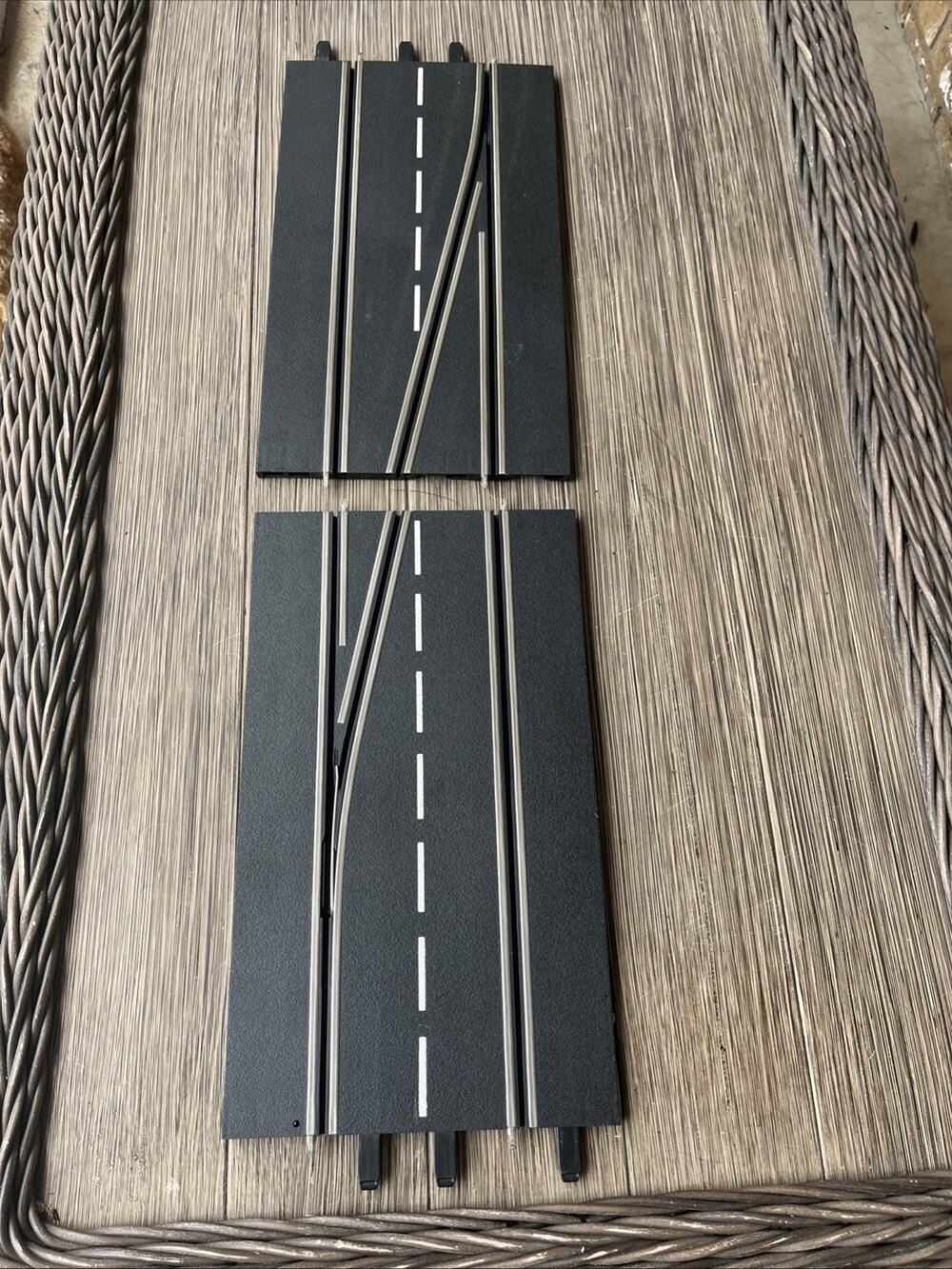 Carrera Digital 124/132 Lane Change Section Right for slot car track, 2/pk